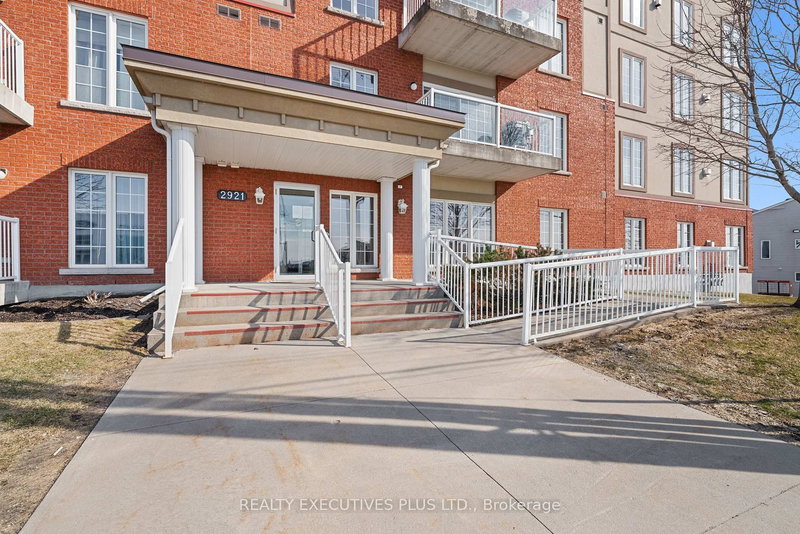 407 - 2921 Laurier St, Clarence-Rockland, K4K 1V2 | Image 2