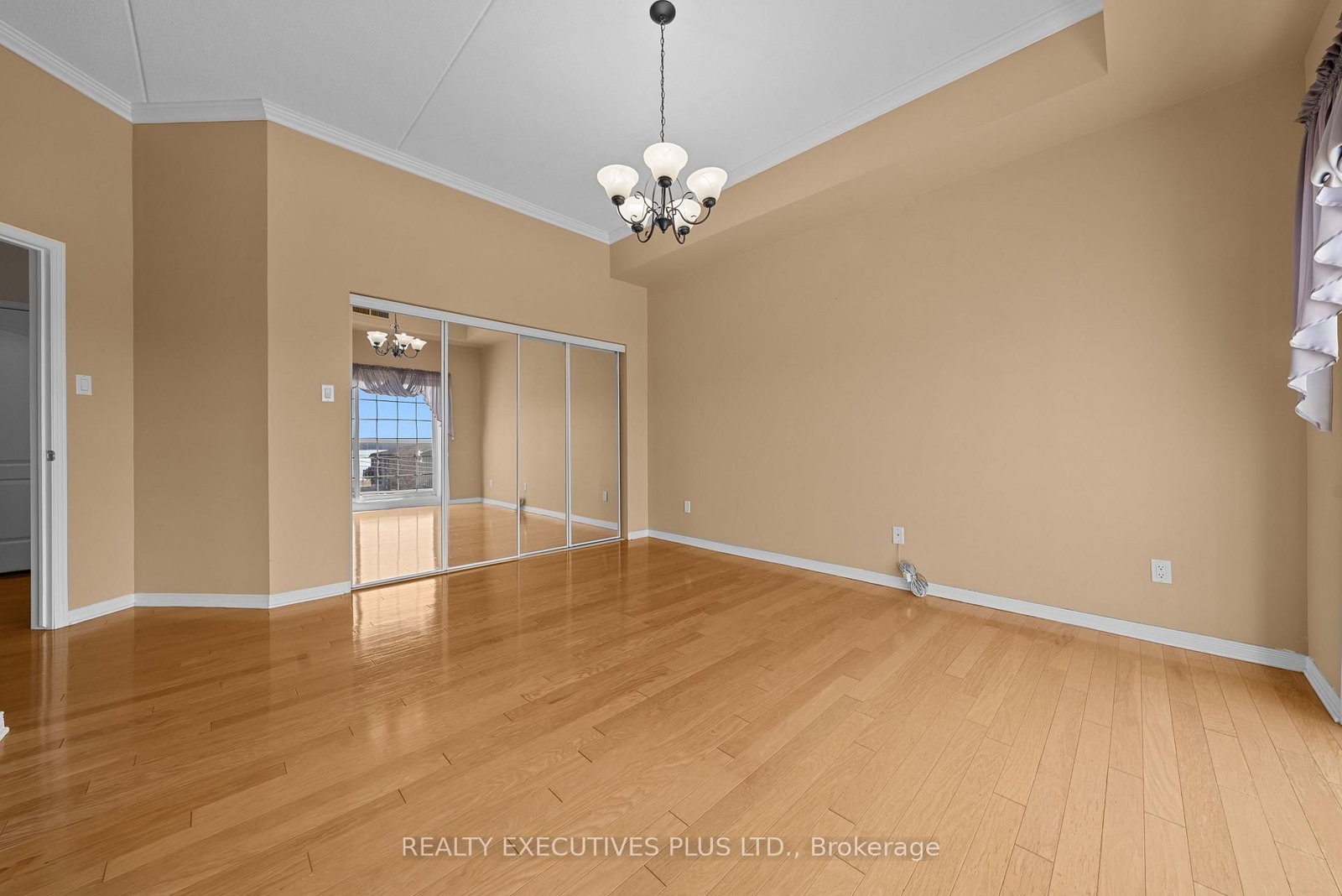 2921 Laurier Street, Unit 407 - Photo 21