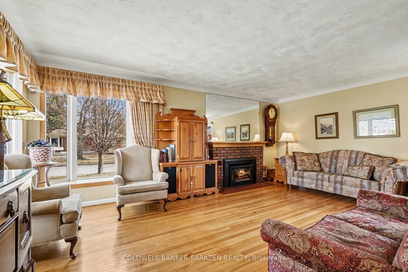 1306 Hanbury St, Ottawa, K2C 2M2 | Image 2