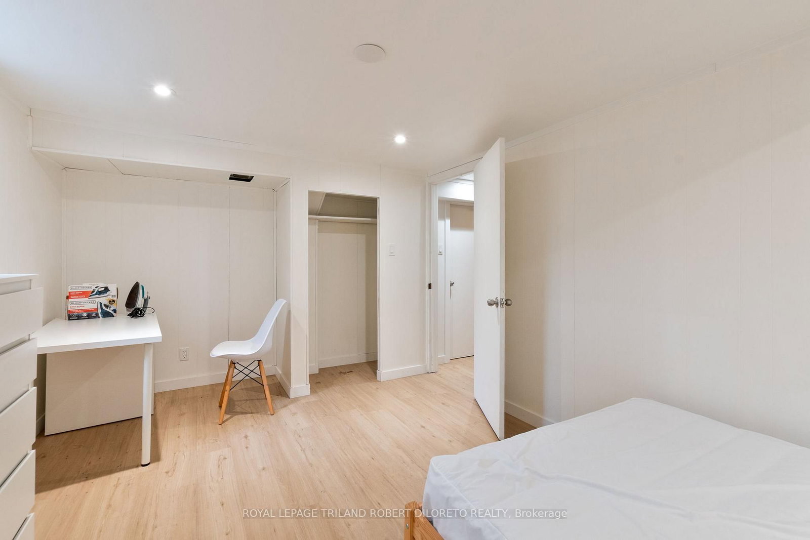 Detached House for sale at 389 Fox Avenue, London North, Ontario, N6G 1H7 - North K - MLS: X12983794