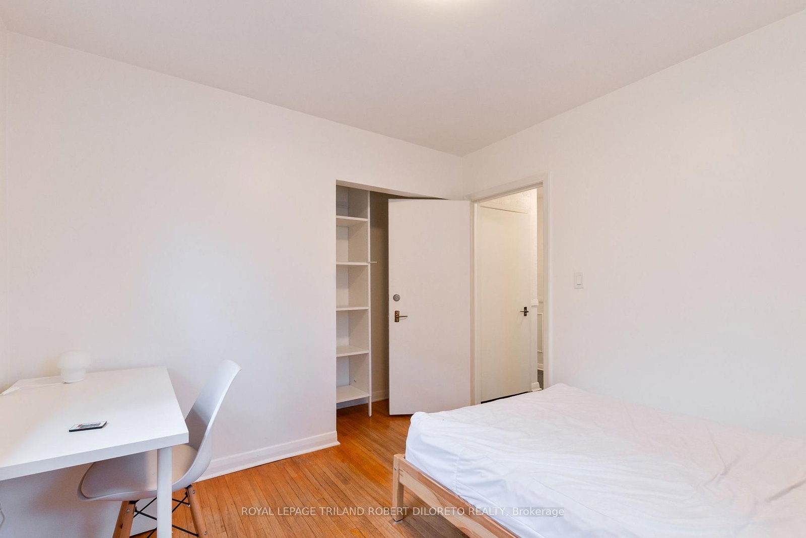 Detached House for sale at 389 Fox Avenue, London North, Ontario, N6G 1H7 - North K - MLS: X12983794