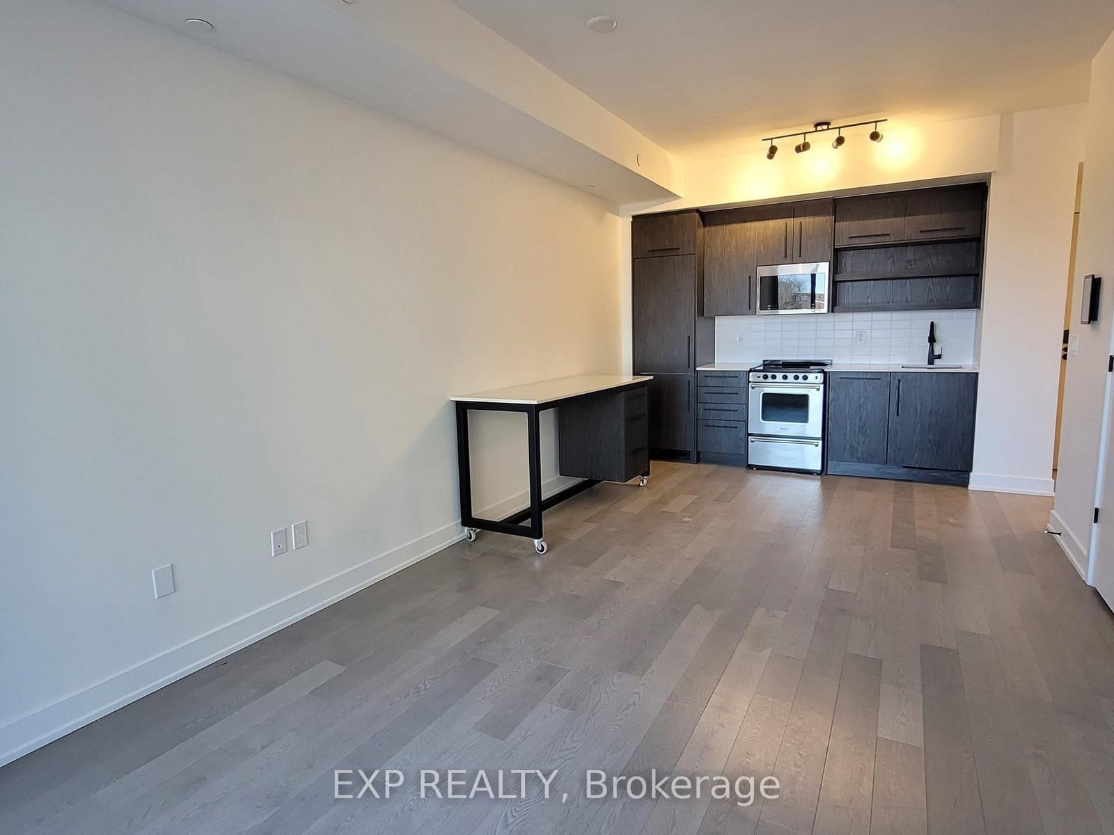 560 Rideau Street, Unit 407 - Photo 3