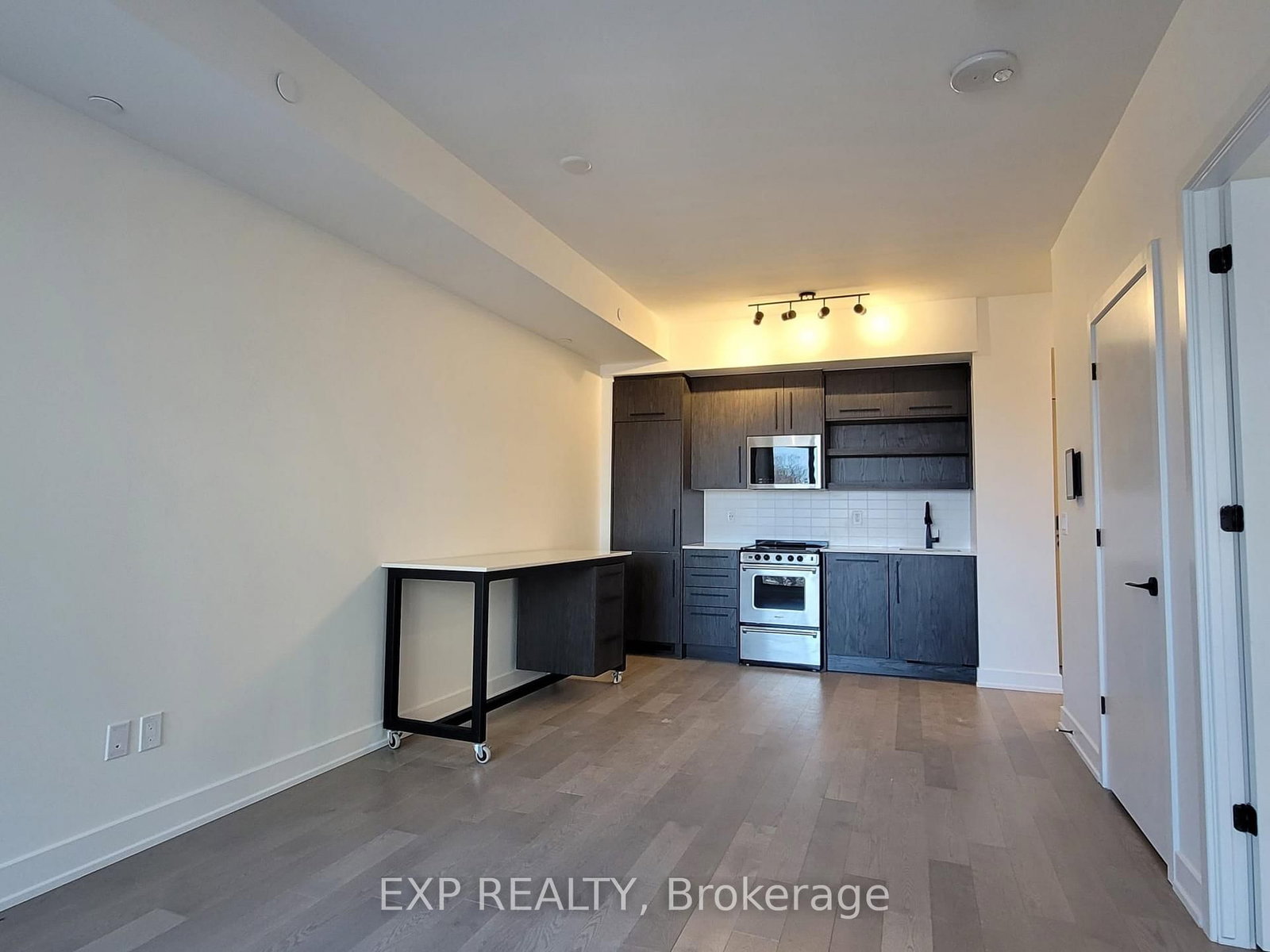 560 Rideau Street, Unit 407 - Photo 7