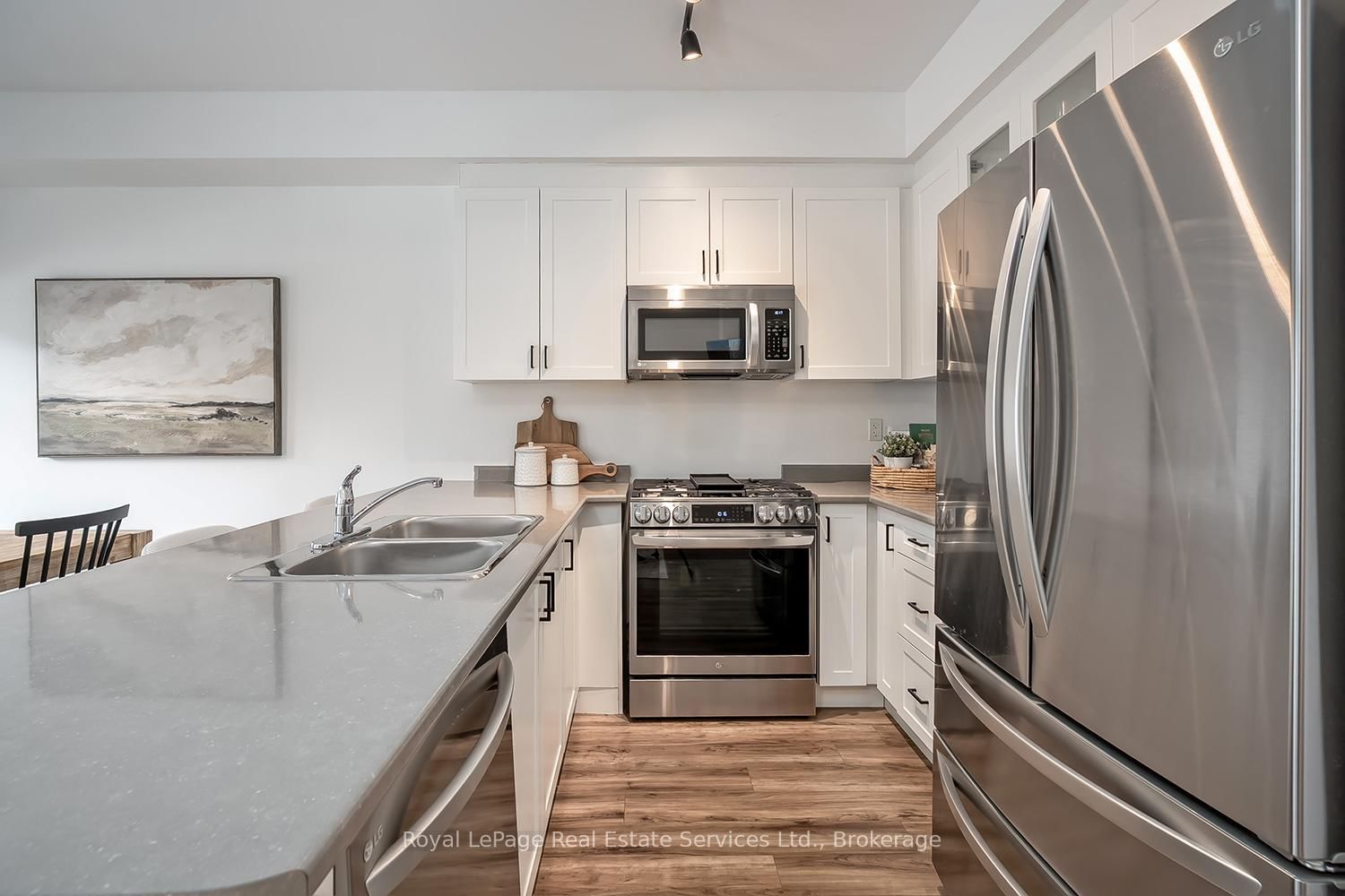 383 Dundas Street E, Unit 34 - Photo 11