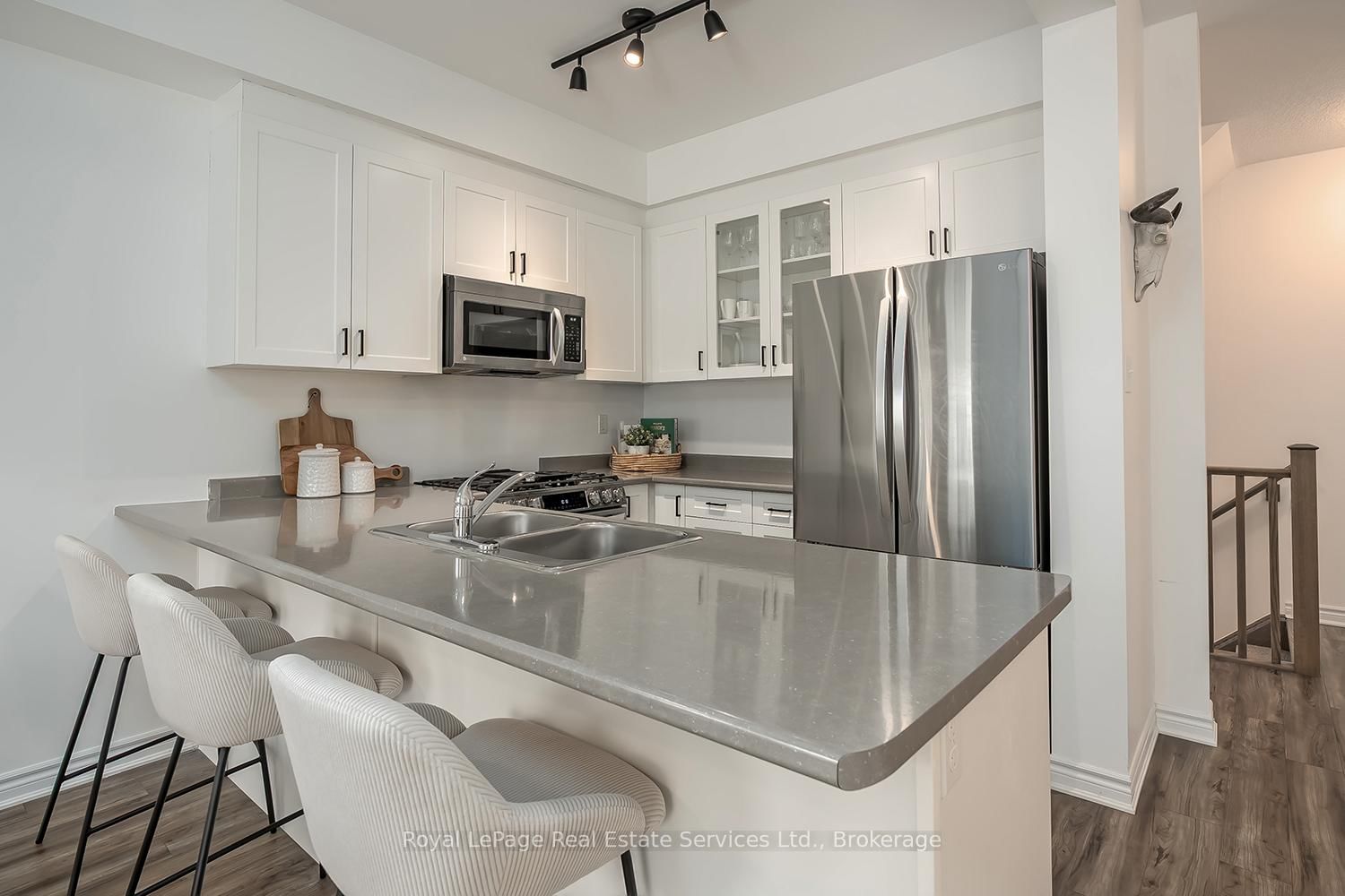 383 Dundas Street E, Unit 34 - Photo 8