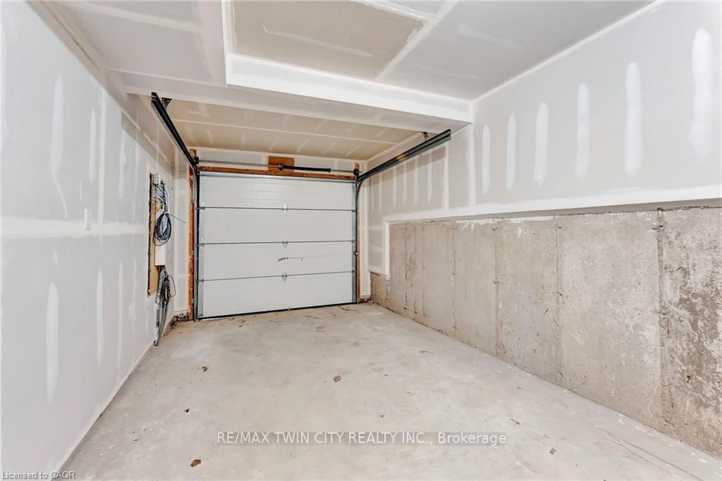 99 Roger Street, Unit 53 - Photo 27