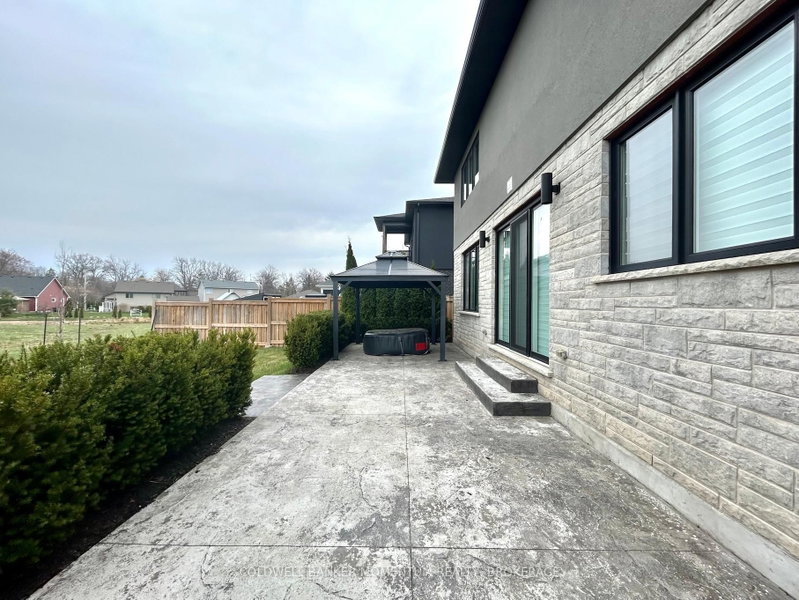 2864 Arrowsmith Court