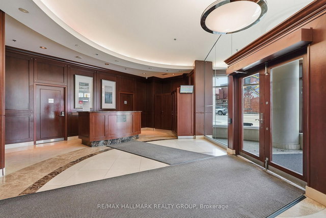 809 - 200 RIDEAU Street