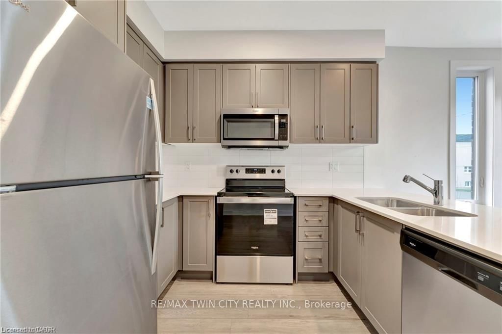 99 Roger Street, Unit 45 - Photo 18