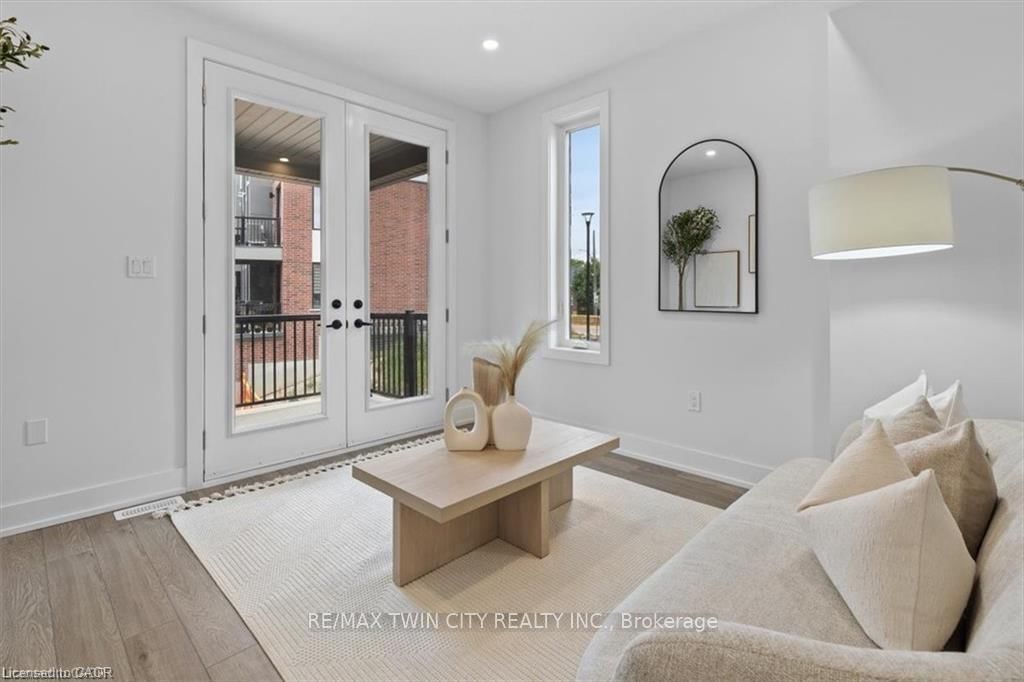 99 Roger Street, Unit 45 - Photo 23