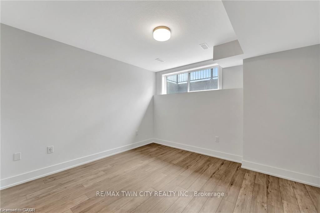 99 Roger Street, Unit 45 - Photo 33