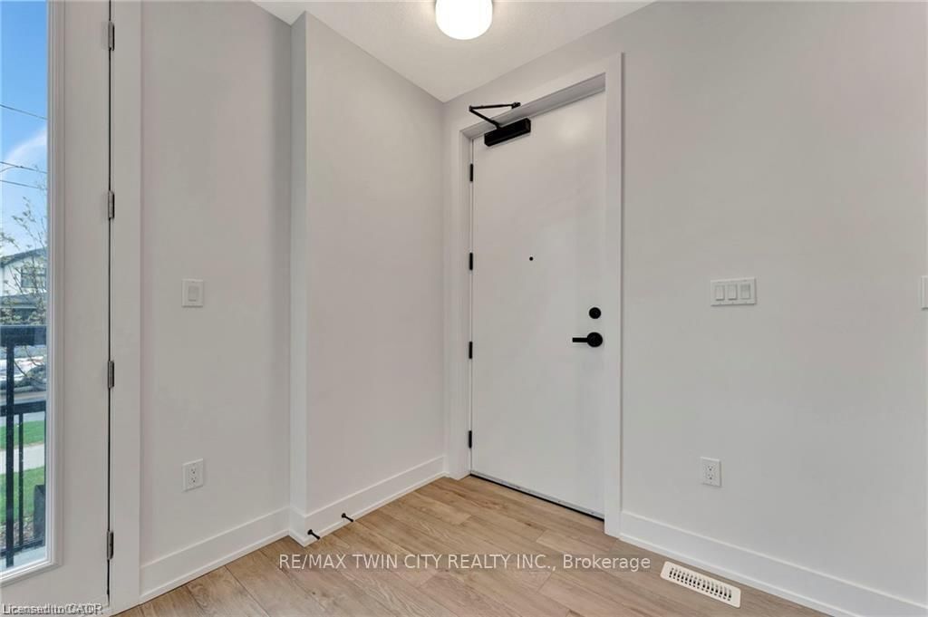 99 Roger Street, Unit 45 - Photo 9