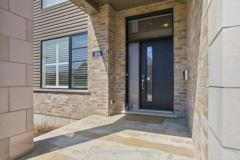 164 - 1061 Eagletrace Dr, London North, N6G 0T3 | Image 3