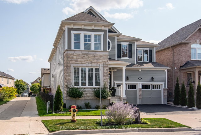 232 Shady Glen Crescent