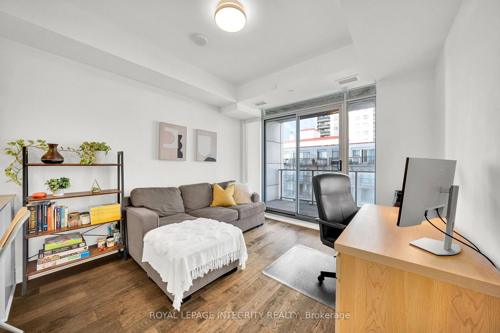 255 Bay Street, Unit #604 - Photo 19