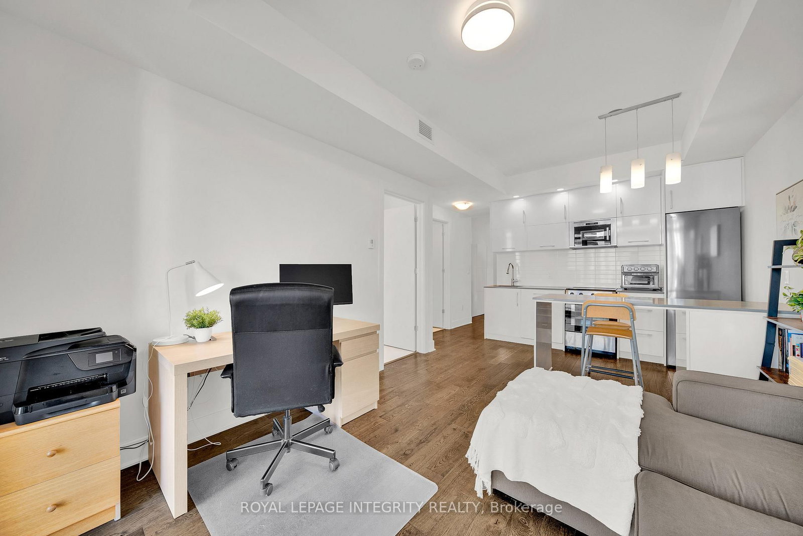 255 Bay Street, Unit #604 - Photo 22