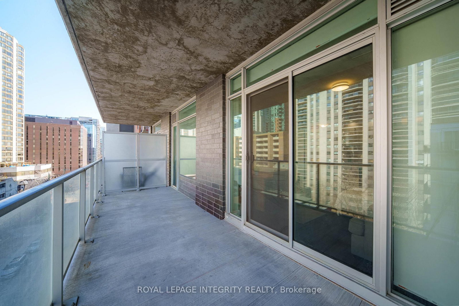 255 Bay Street, Unit #604 - Photo 27