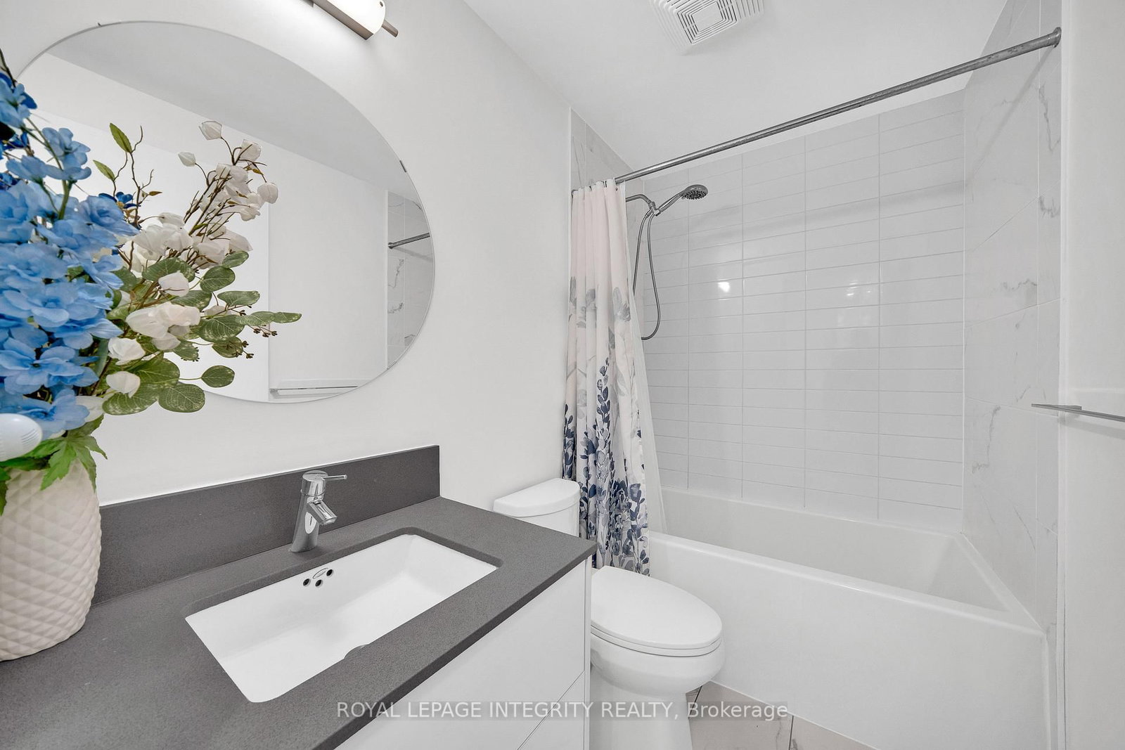 255 Bay Street, Unit #604 - Photo 30