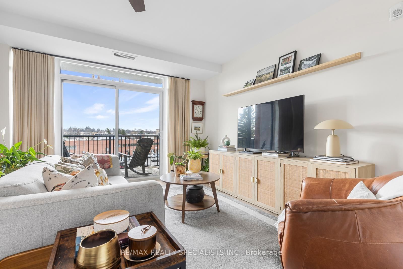 1 Redfern Avenue, Unit 309 - Photo 11
