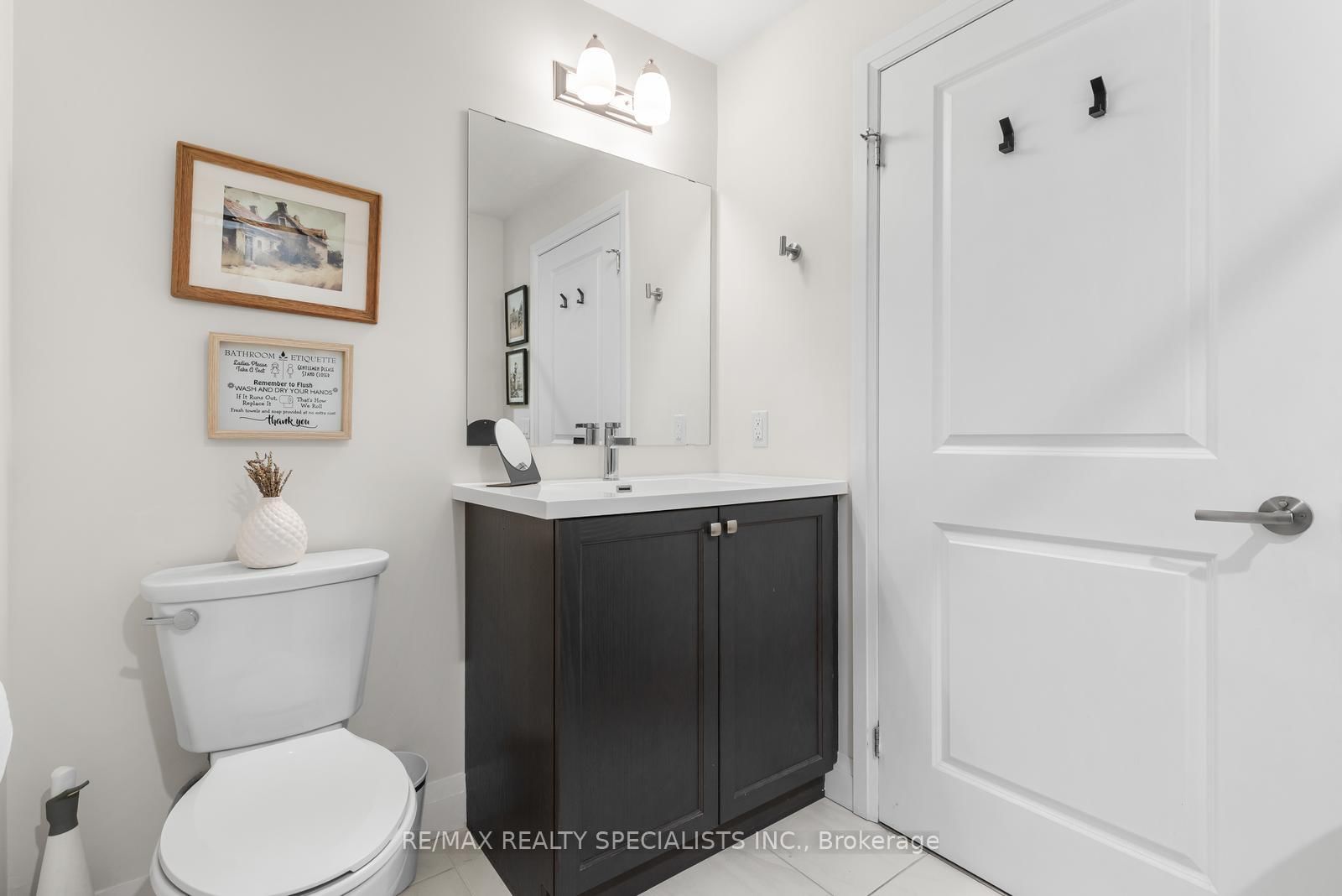 1 Redfern Avenue, Unit 309 - Photo 21