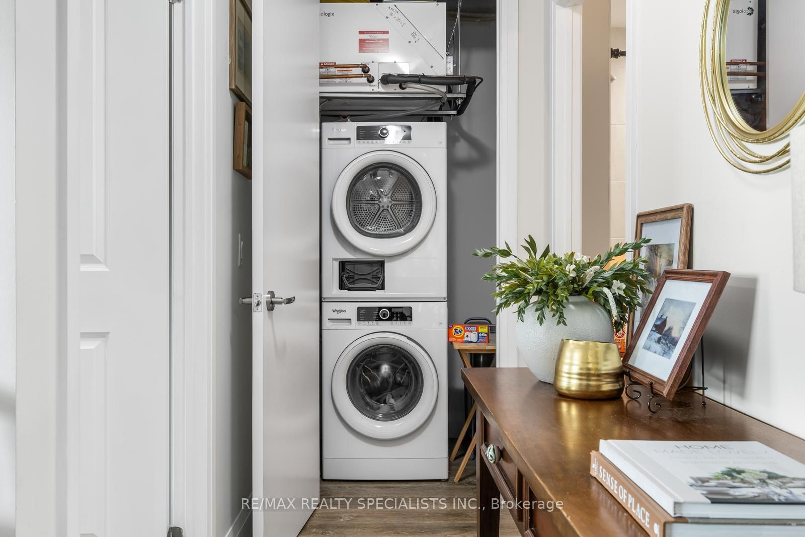 1 Redfern Avenue, Unit 309 - Photo 23