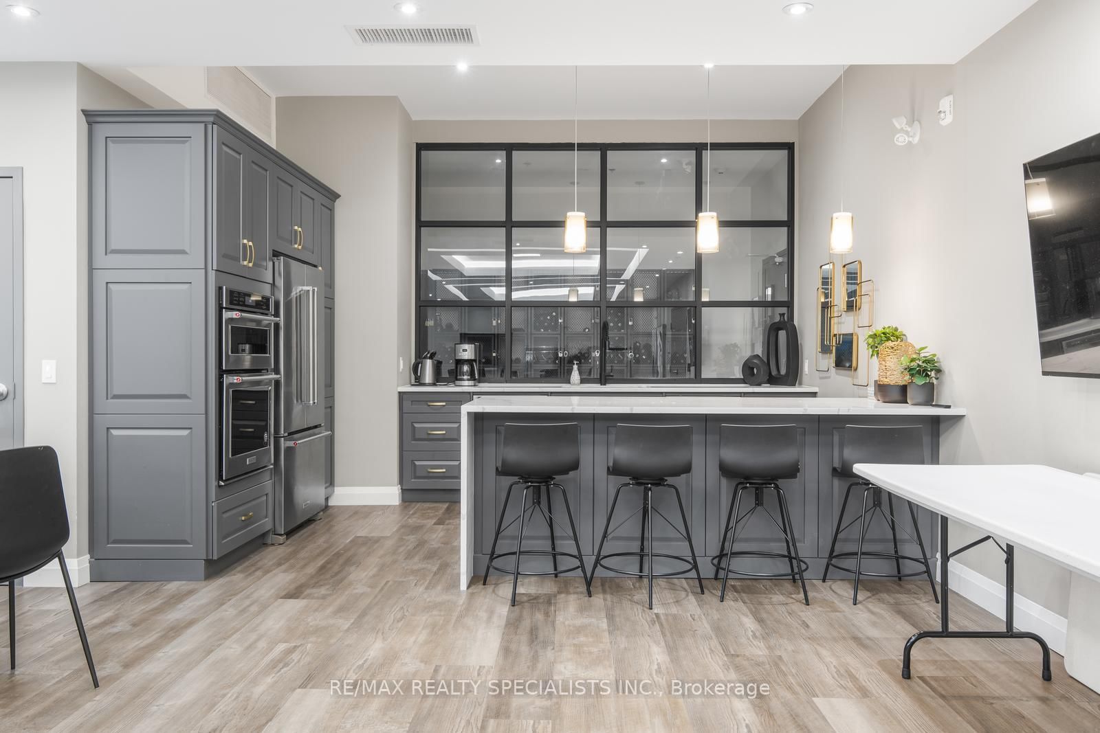 1 Redfern Avenue, Unit 309 - Photo 32