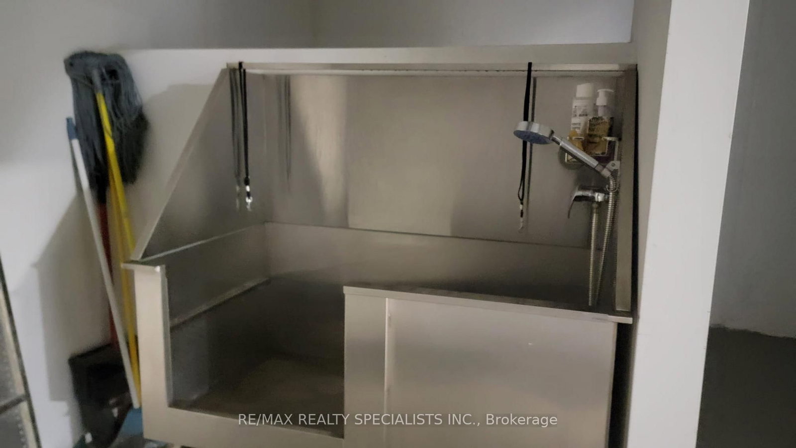 1 Redfern Avenue, Unit 309 - Photo 40