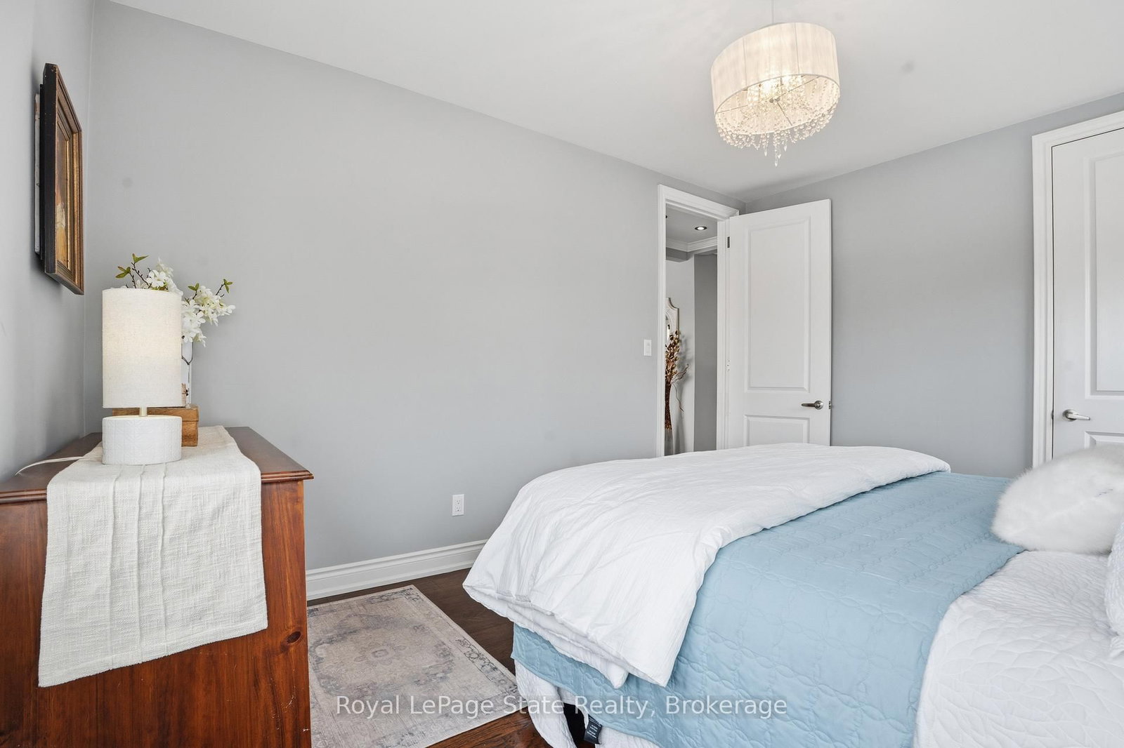 Detached House for sale at 208 East 44th Street, Hamilton, Ontario, L8T 3H6 - Hampton Heights - MLS: X12984176