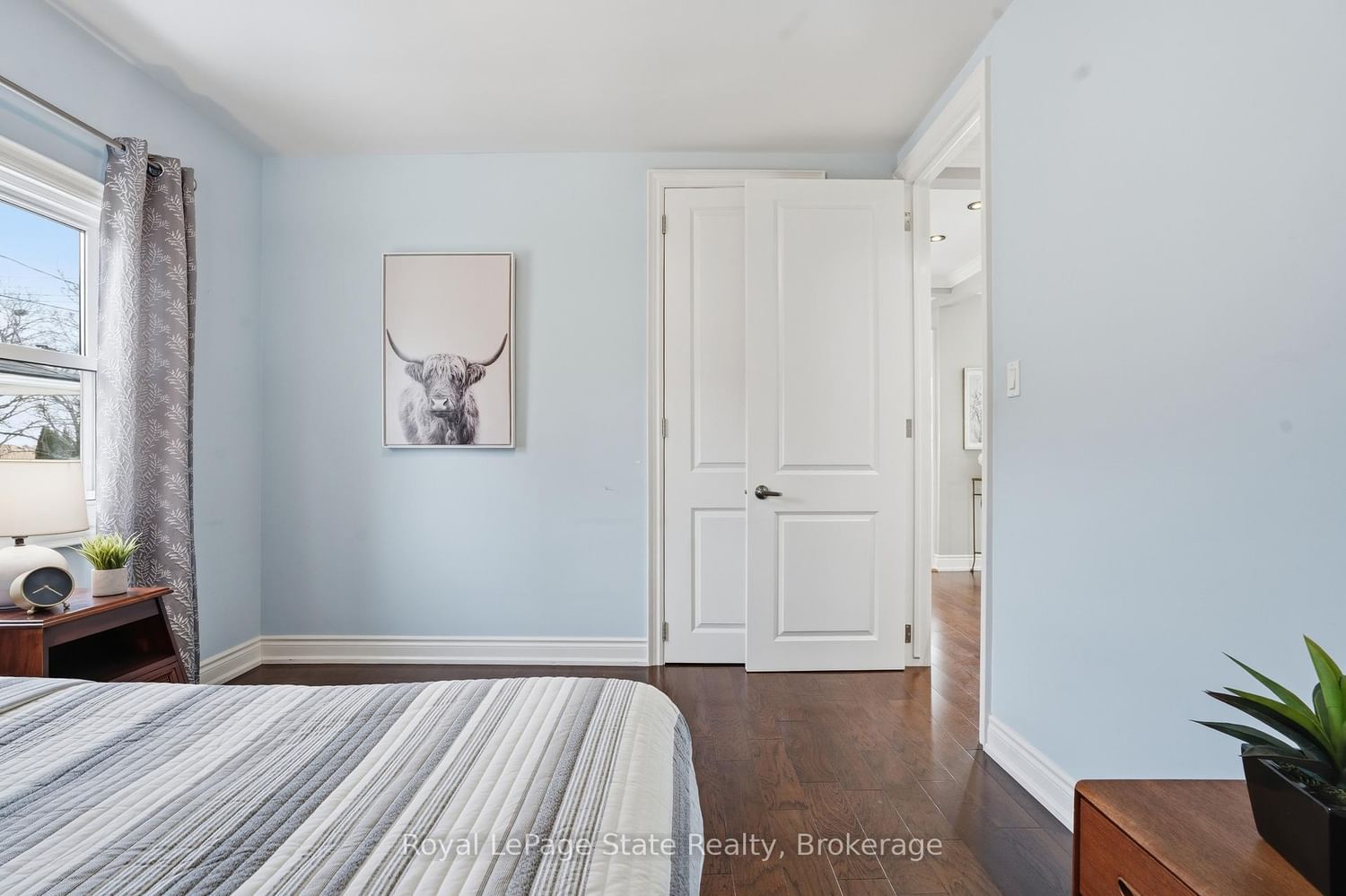 Detached House for sale at 208 East 44th Street, Hamilton, Ontario, L8T 3H6 - Hampton Heights - MLS: X12984176