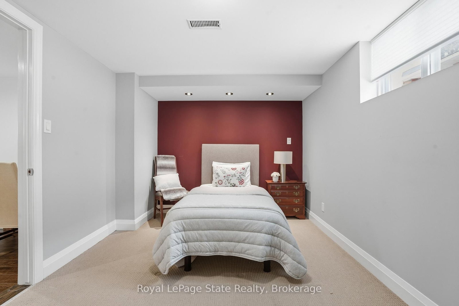 Detached House for sale at 208 East 44th Street, Hamilton, Ontario, L8T 3H6 - Hampton Heights - MLS: X12984176