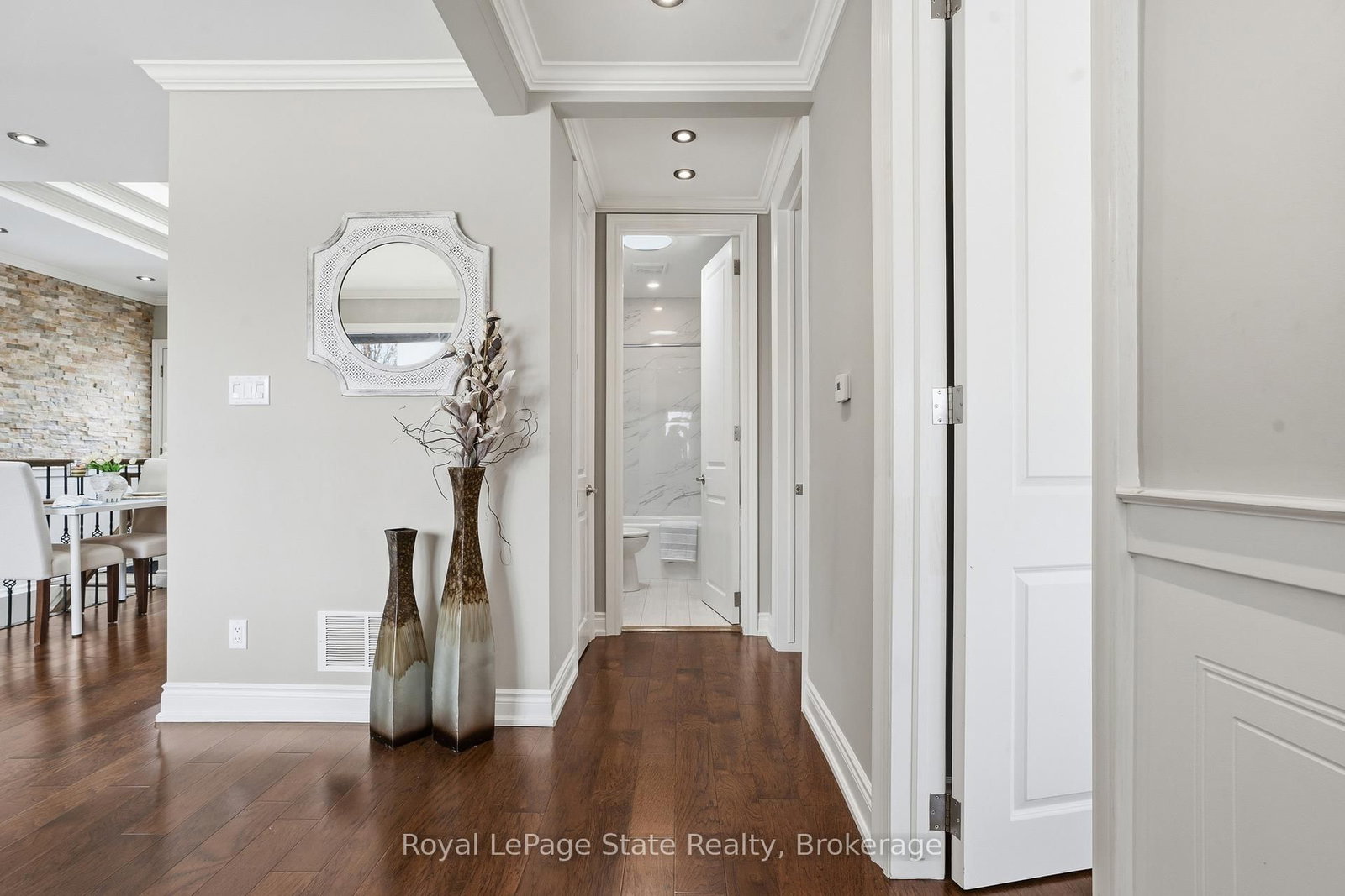 Detached House for sale at 208 East 44th Street, Hamilton, Ontario, L8T 3H6 - Hampton Heights - MLS: X12984176