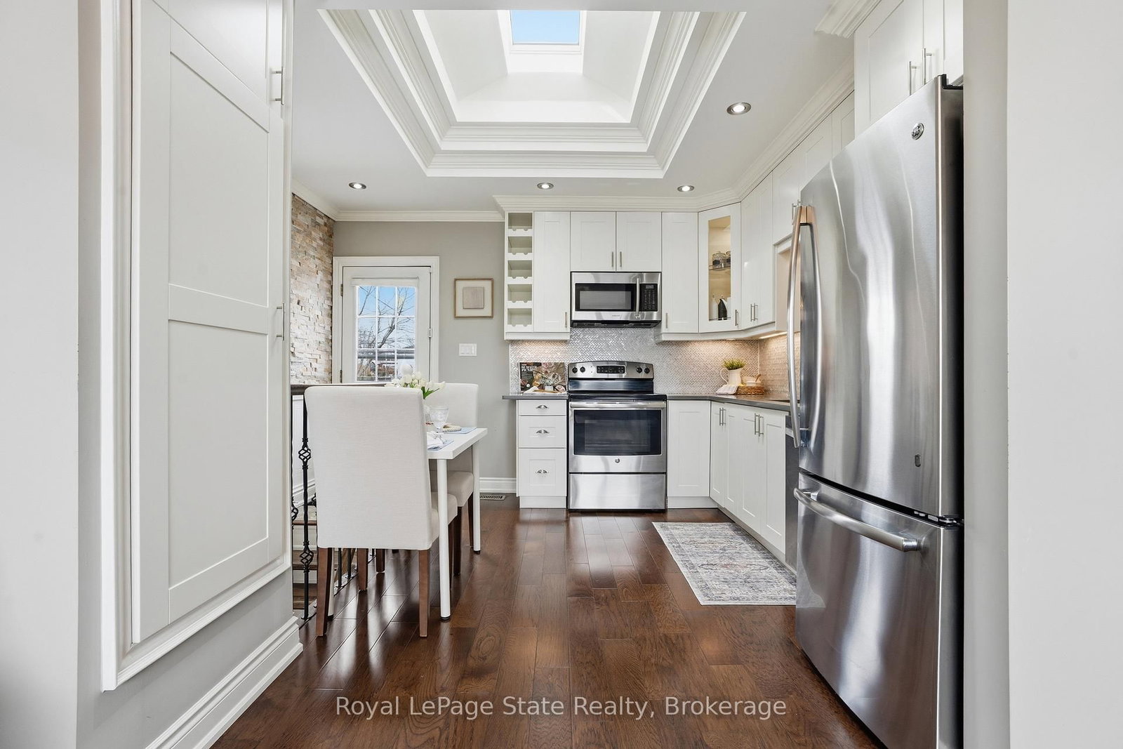 Detached House for sale at 208 East 44th Street, Hamilton, Ontario, L8T 3H6 - Hampton Heights - MLS: X12984176