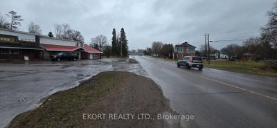 203 RUSSELL Street — photo 6