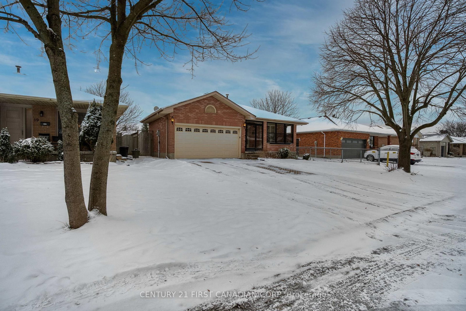 23 Josselyn Drive - Photo 2