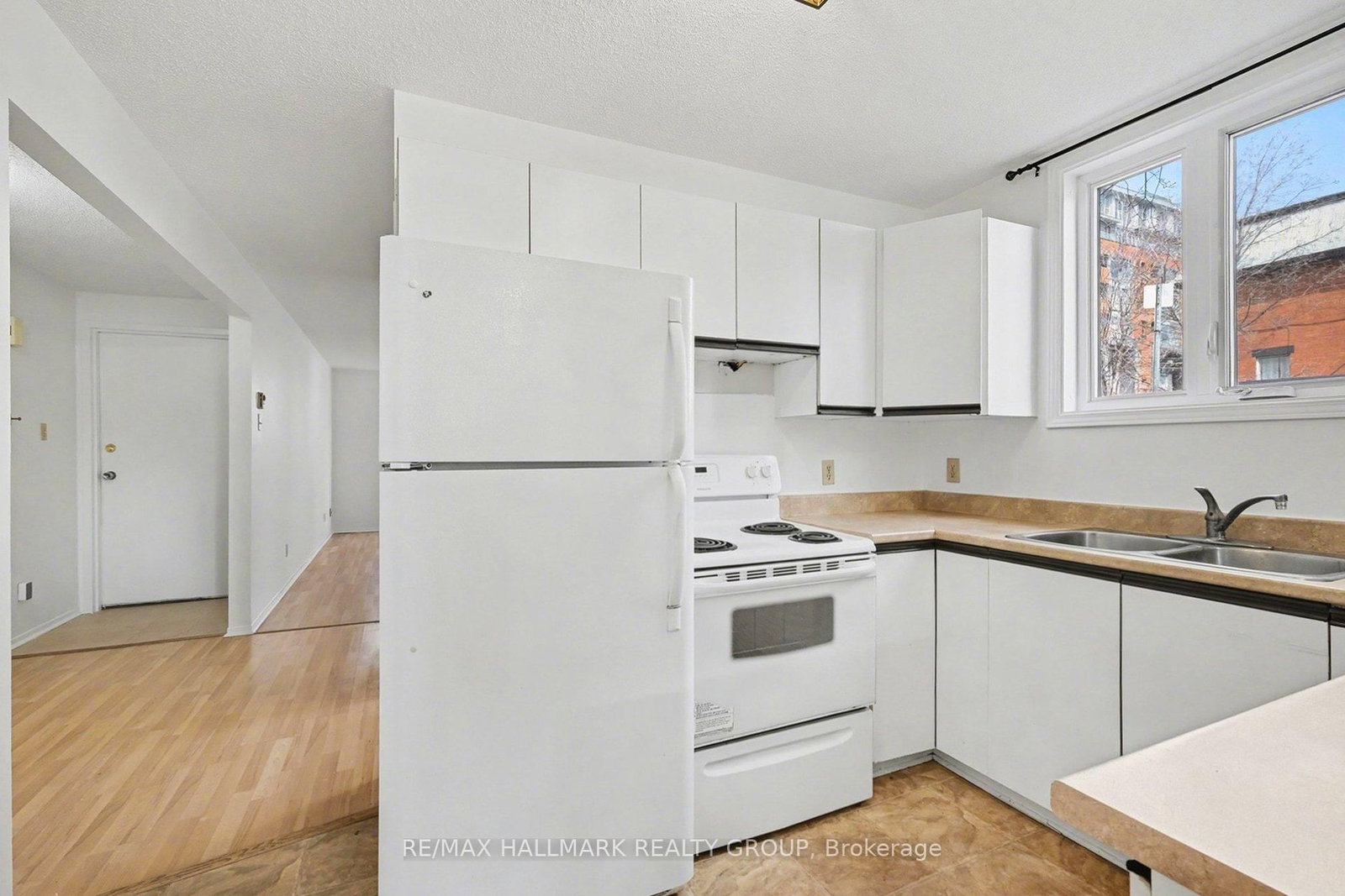 112 Barrette Street, Unit 1 - Photo 5