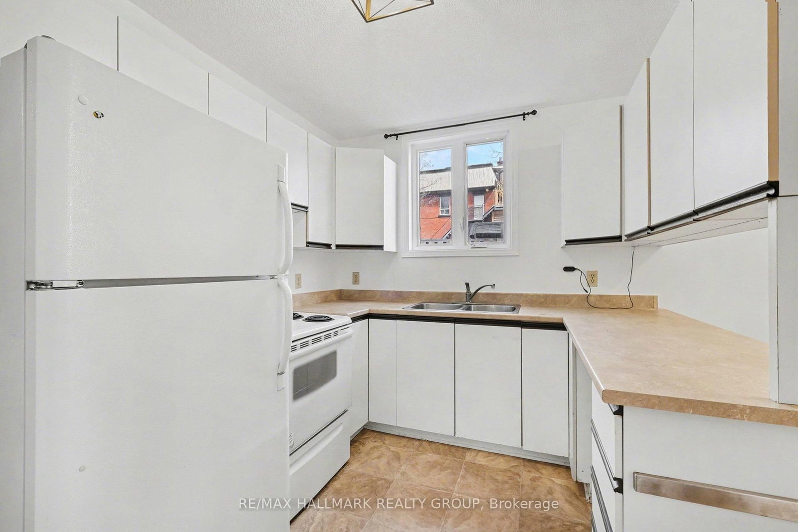 112 Barrette Street, Unit 1 - Photo 6