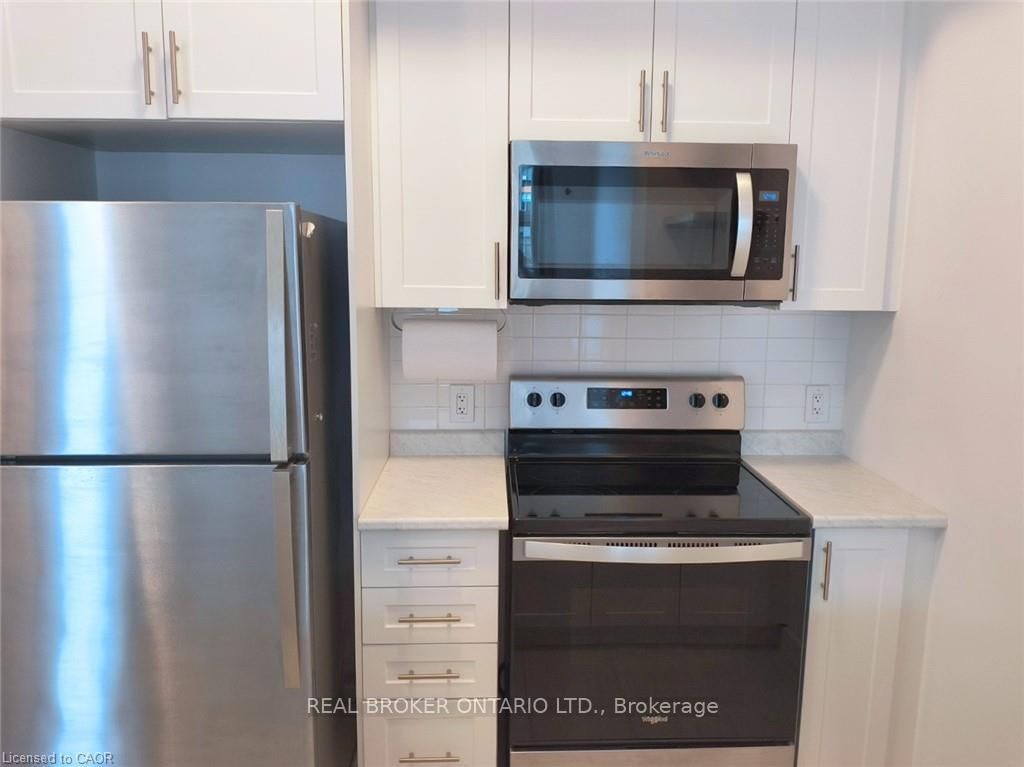 460 Dundas Street E, Unit 117 - Photo 12