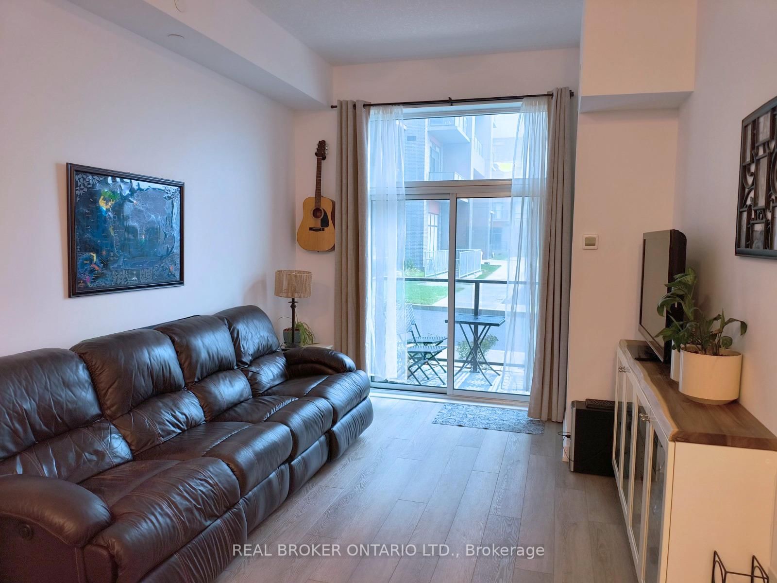 460 Dundas Street E, Unit 117 - Photo 4