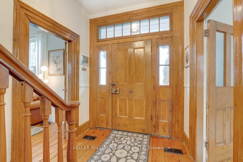 10 Badenoch St, Puslinch, N0B 2C0 | Image 3