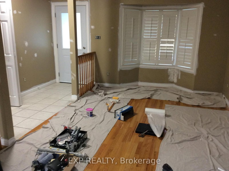 431 Lausanne Cres, Waterloo, N2T 2X6 | Image 3