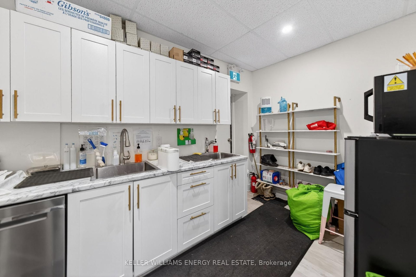 302 Picton Main Street - Photo 17