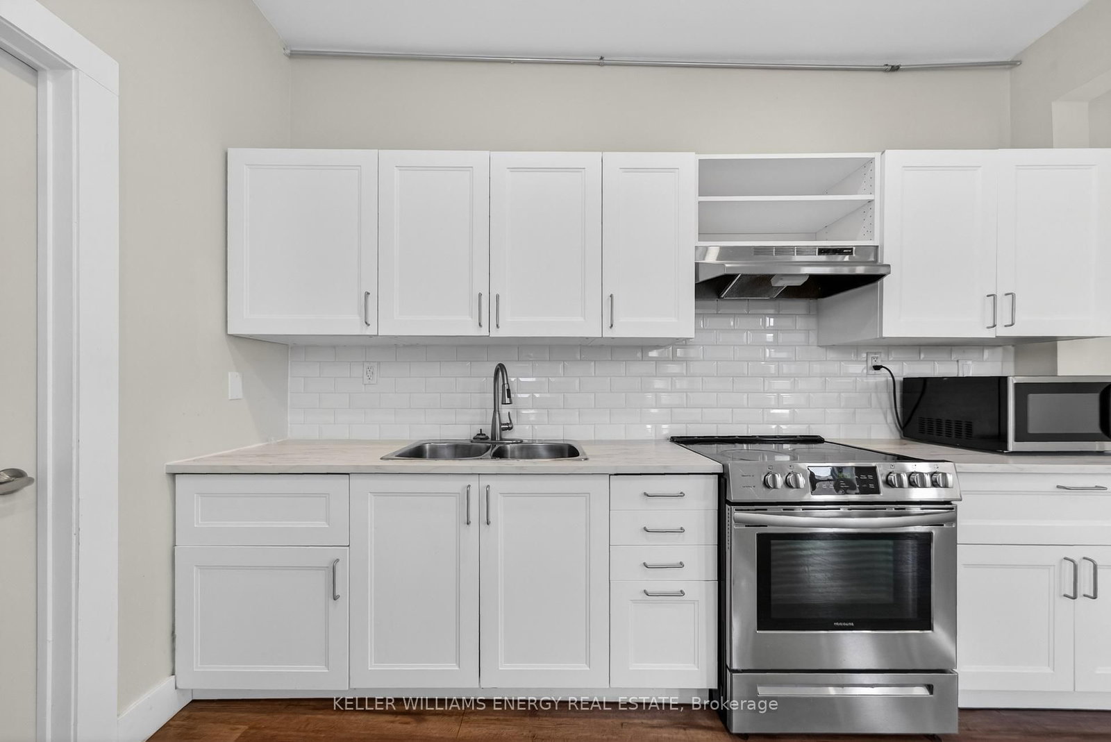 302 Picton Main Street - Photo 21