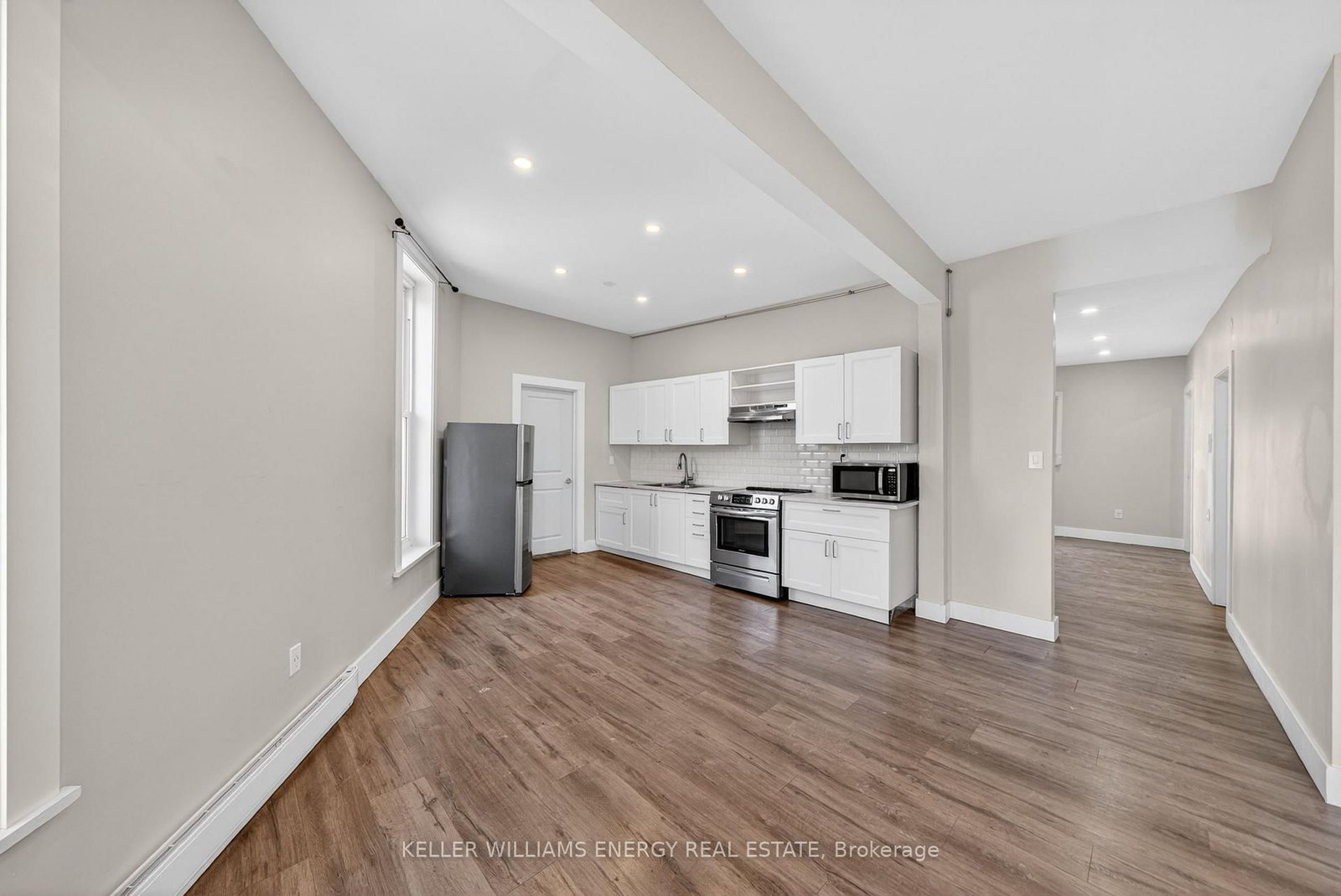 302 Picton Main Street - Photo 23