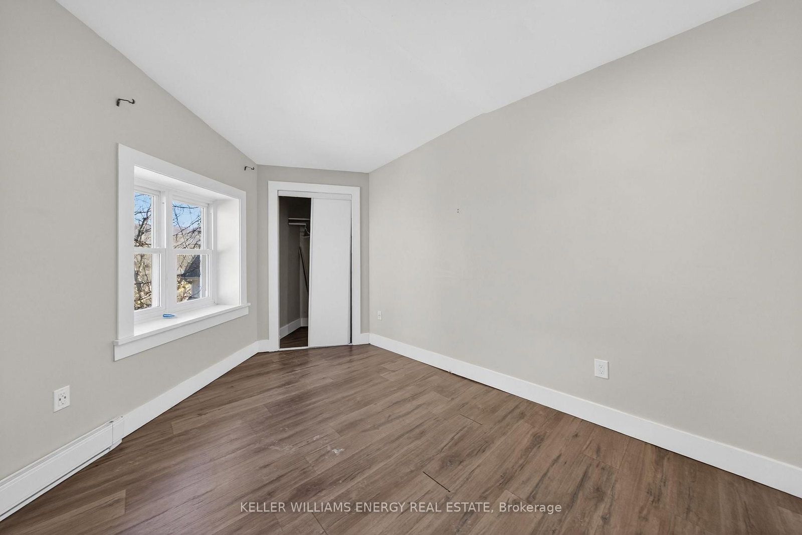 302 Picton Main Street - Photo 26