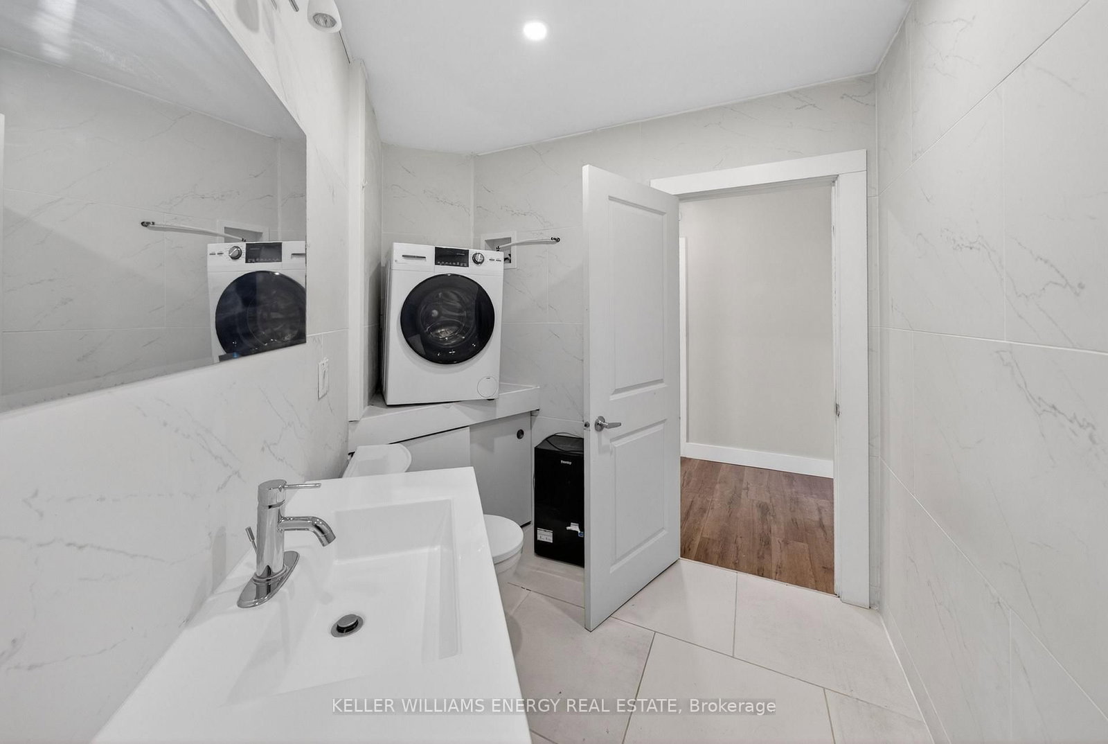 302 Picton Main Street - Photo 28