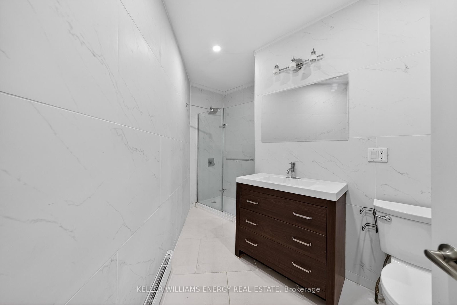 302 Picton Main Street - Photo 29