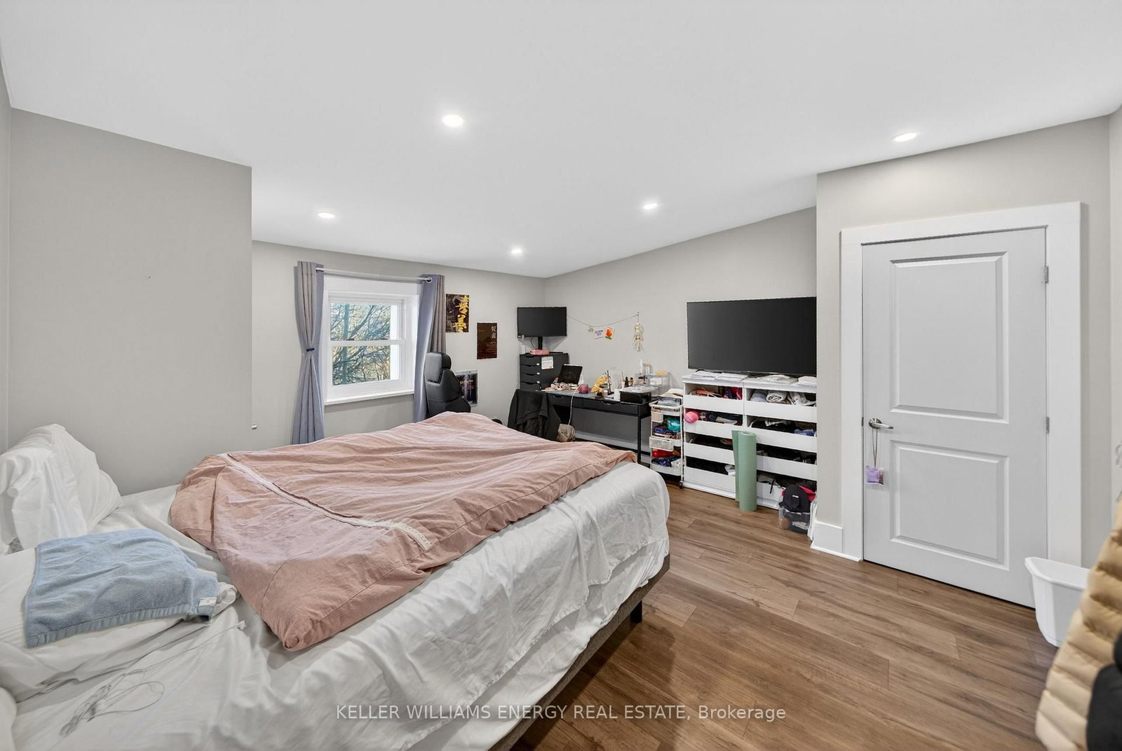 302 Picton Main Street - Photo 32