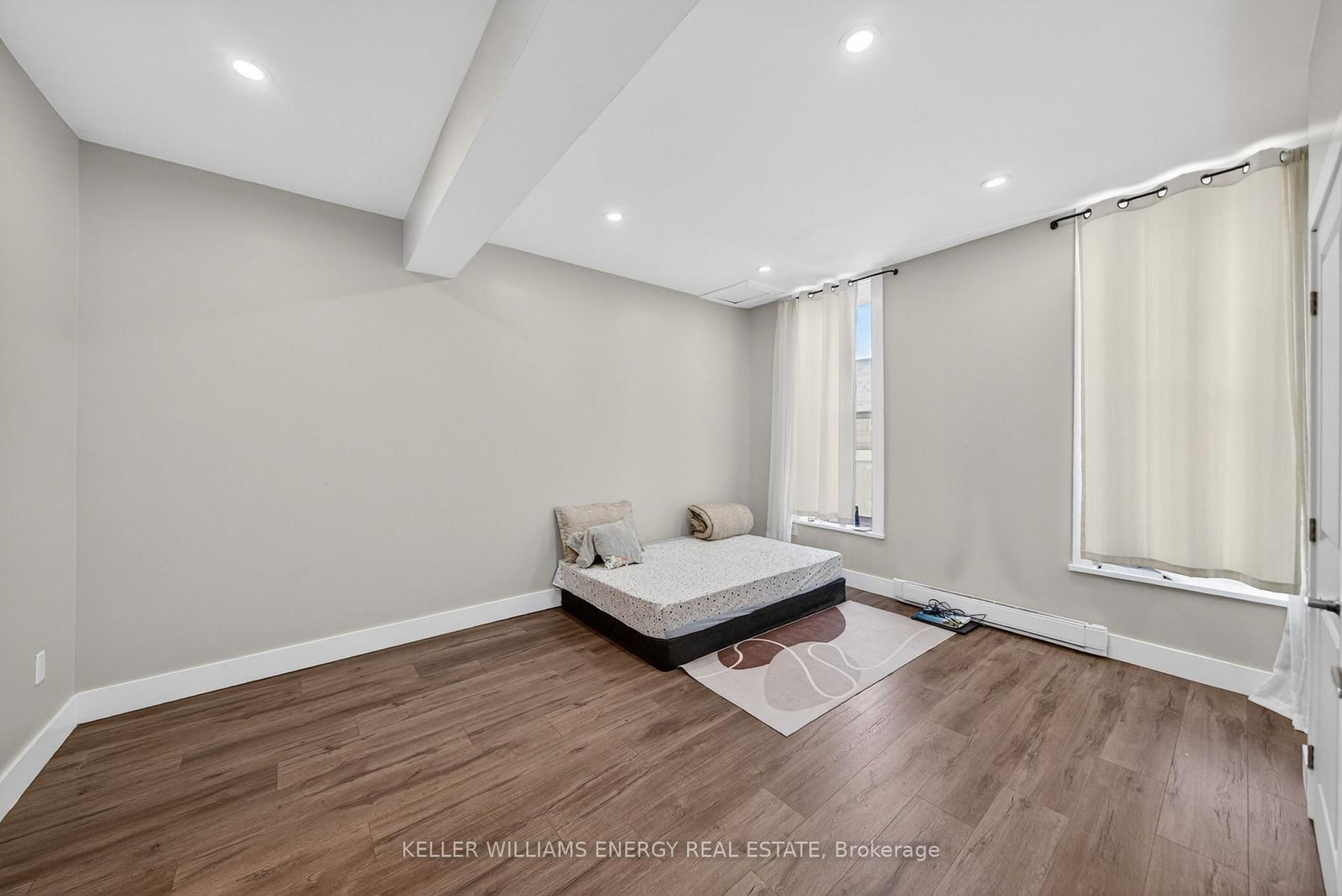 302 Picton Main Street - Photo 35