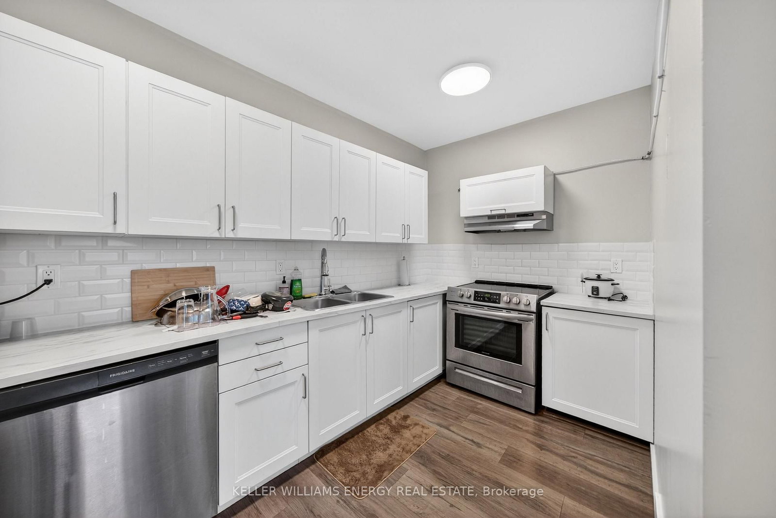 302 Picton Main Street - Photo 37