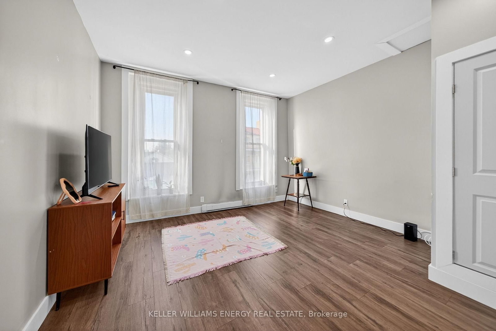 302 Picton Main Street - Photo 38